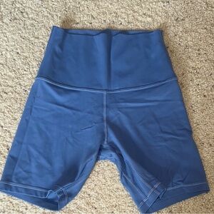 Lululemon pitch blue align shorts 6in